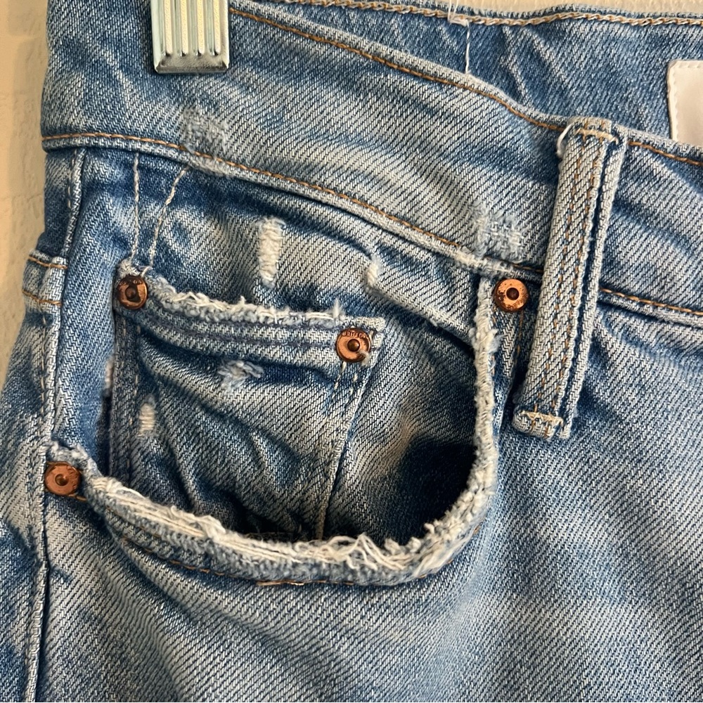 Mother Denim The Tomcat Distressed Cropped Straight Leg Jeans - Picture 6 of 16